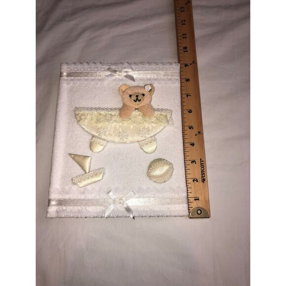 Baby Memory Book Photo Album Fabric Bear Ribbon Lace White Cream Applique 9"x7" - Picture 6 of 6